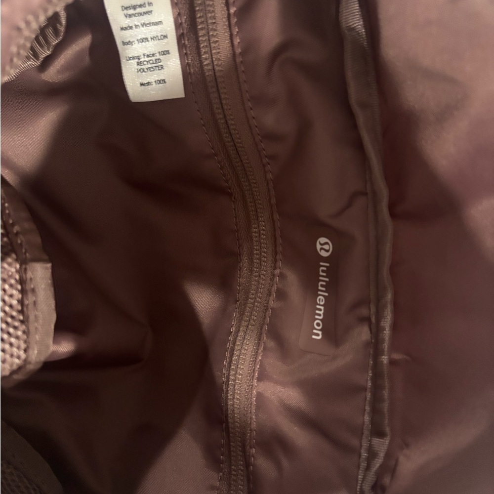 Lululemon City Adventurer Belt Bag 2.5L Crossbody Mauve Brand New With Tags - Picture 12 of 14